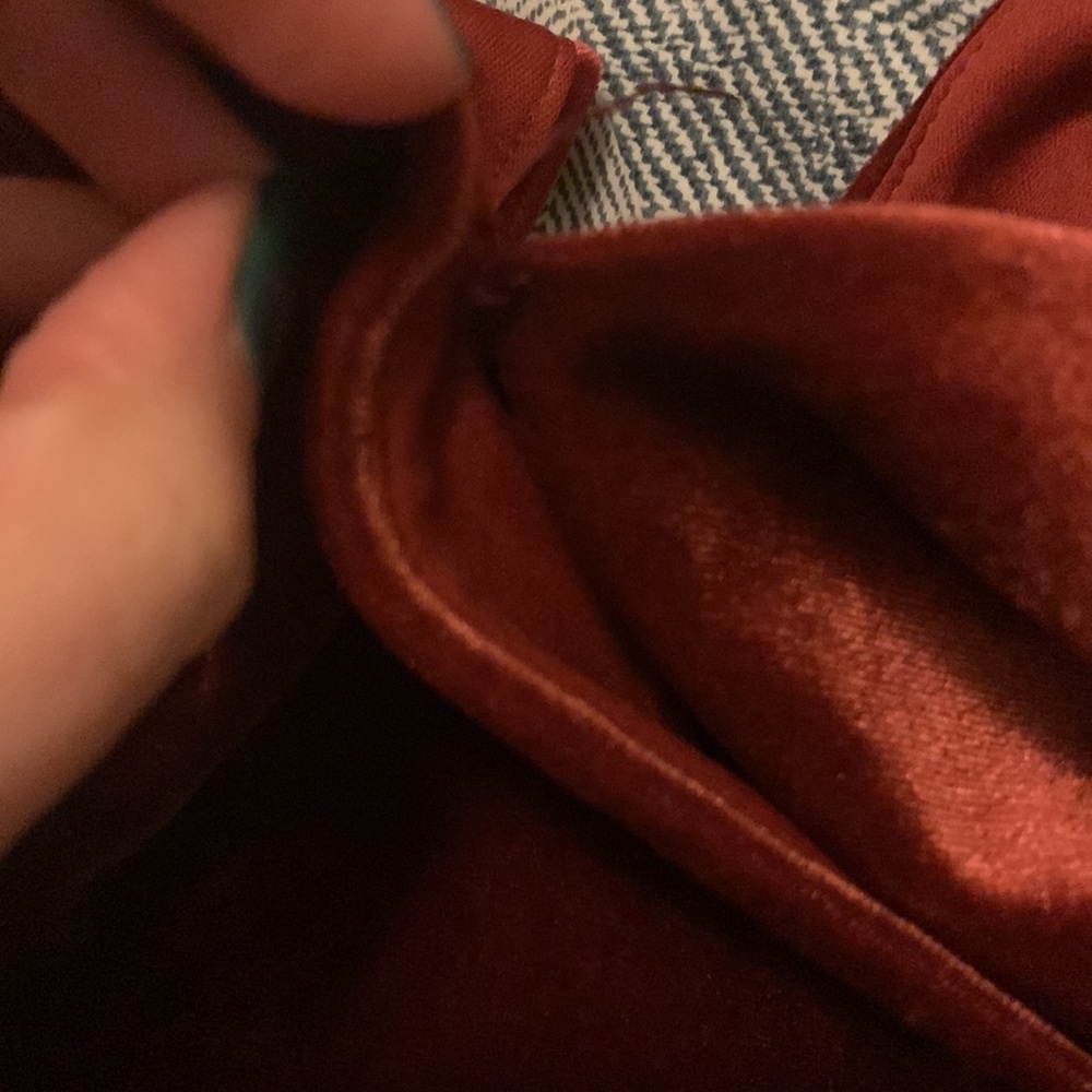 EVER-PRETTY Surplice Neck Flutter Sleeve Velvet Dress - Picture 7 of 10